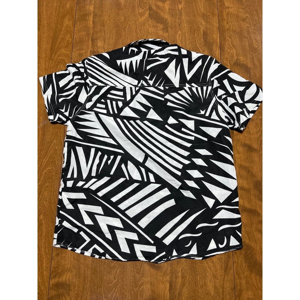 Switch Remarkable White And Black Pattern Button … - image 4